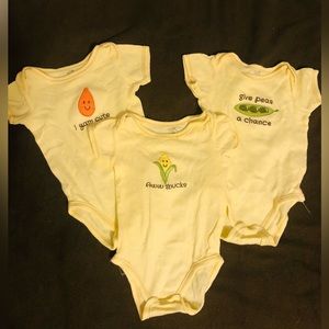 Nature onesies sizes 0-3M